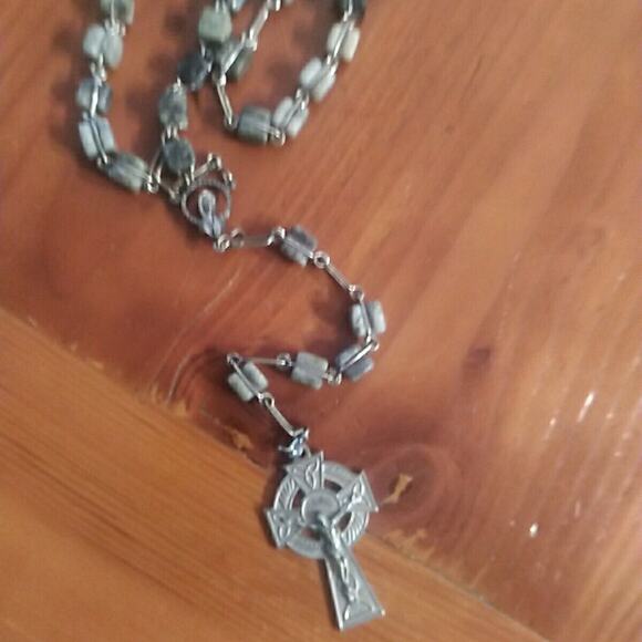 Catholic Rosary Irish Connemara Marble Cube Beads Celtic Cross Vintage Vtg - Picture 1 of 9